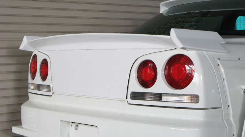 URAS - R34 Skyline 4Dr Drag Wing