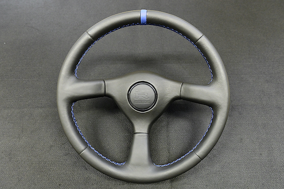 Top Secret BNR32 350φ Steering Wheel (With Horn Button)