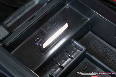 Valenti Jewel LED Center Console Tray [for 200 Hiace]