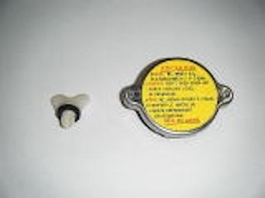 R30 (Nissan genuine parts) Radiator cap