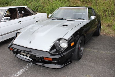 Restored Fairlady Z S130 Over Fenders