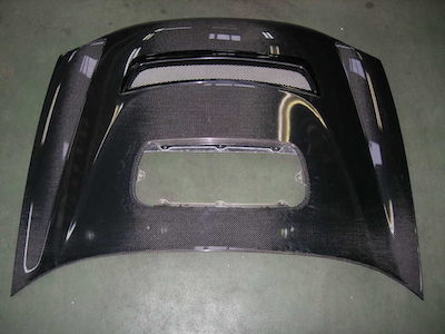 L'aunSport 01/'02 type WR bonnet body for round GD made of carbon